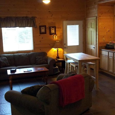 Appartement Cabins At Sugar Mountain à Eureka Springs Extérieur photo