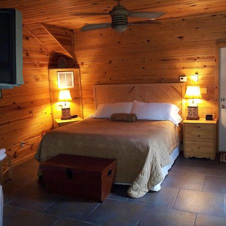 Appartement Cabins At Sugar Mountain à Eureka Springs Extérieur photo