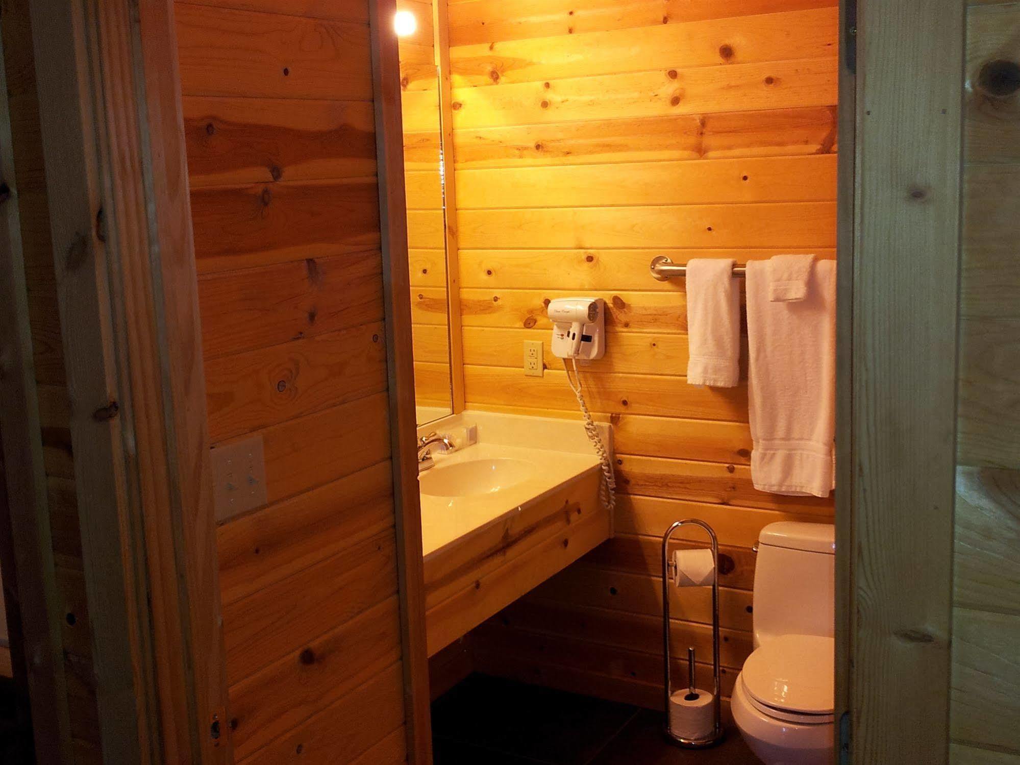 Appartement Cabins At Sugar Mountain à Eureka Springs Extérieur photo