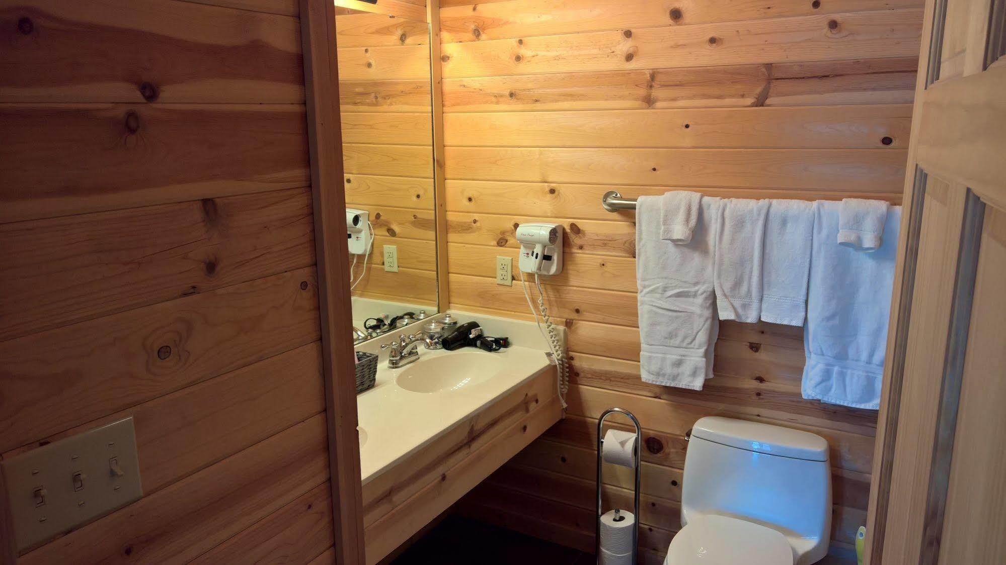 Appartement Cabins At Sugar Mountain à Eureka Springs Extérieur photo